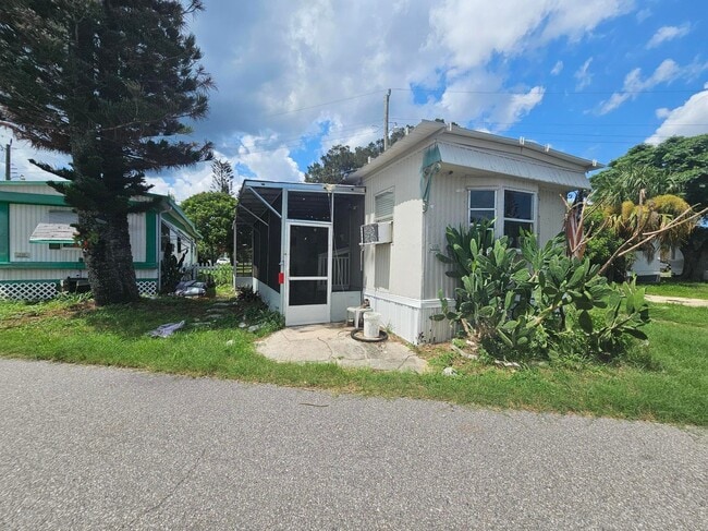 Building Photo - 920 Boardwalk Ln