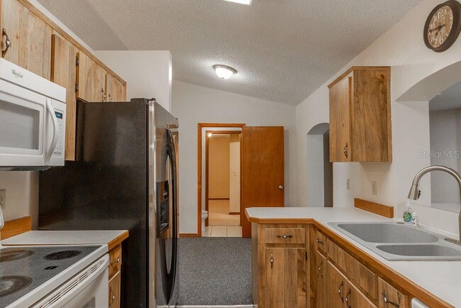Building Photo - 155 Bluefield Ave