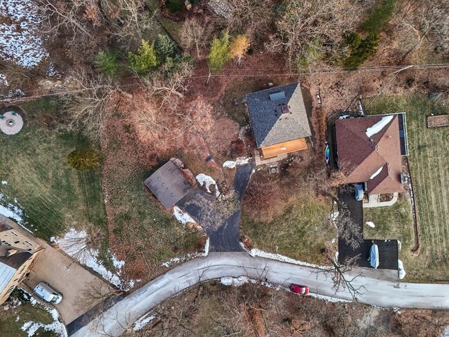 Building Photo - 23460 W N Lakewood Ln