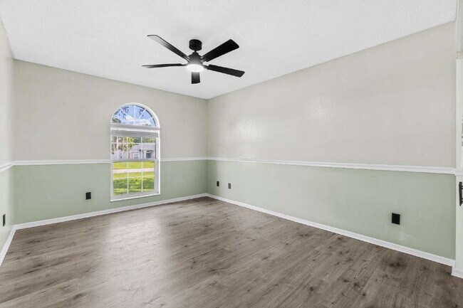 Building Photo - Beautiful 3-Bedroom Home with Private Setting & Open Floor Plan