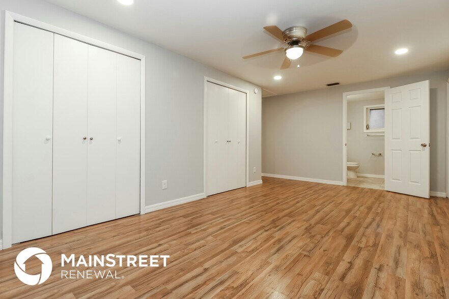 Building Photo - 3040 Brompton Dr