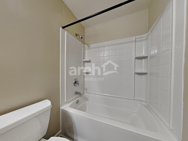 Building Photo - 26 Concordia Ct