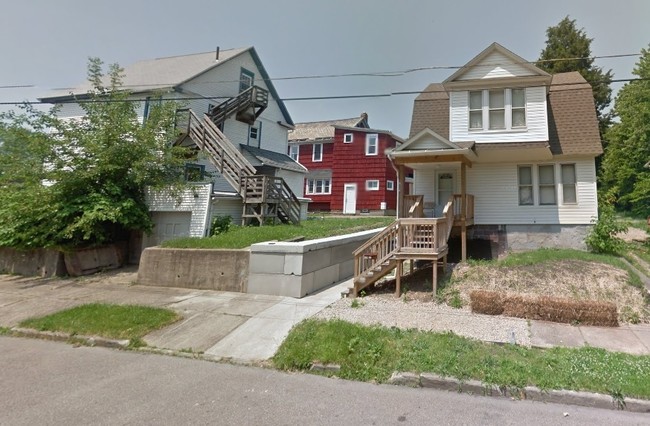 Building Photo - Spicertown