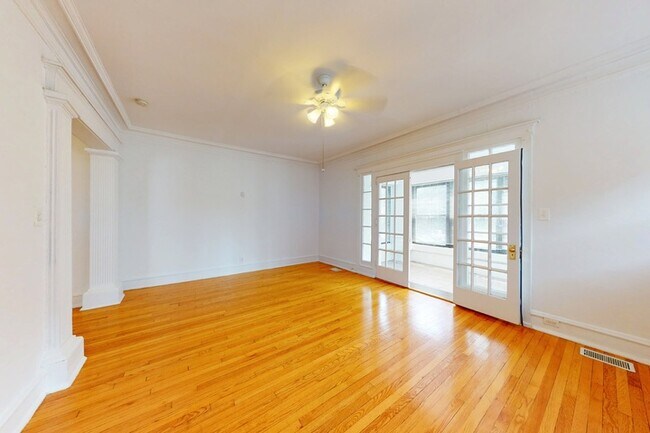 Floorplan - 5218-5220 S. Kimbark Avenue