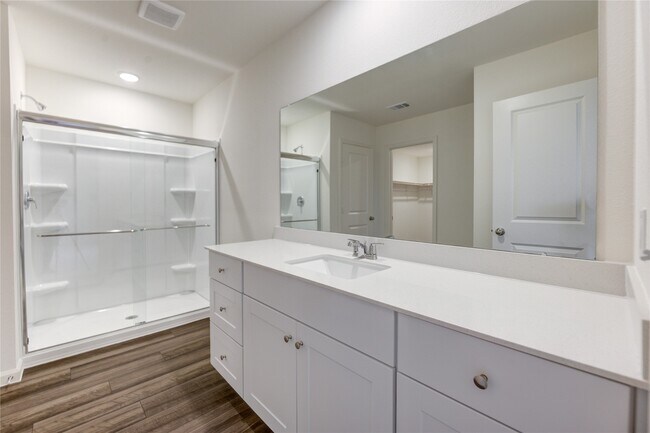 Building Photo - 8815 Vacek Xing Wy