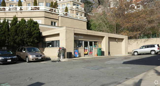Building Photo - Hillside Residences
