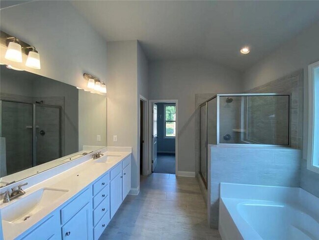 Building Photo - 1754 Holman Frst Ct