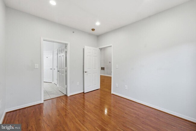Building Photo - 4551 Strutfield Ln