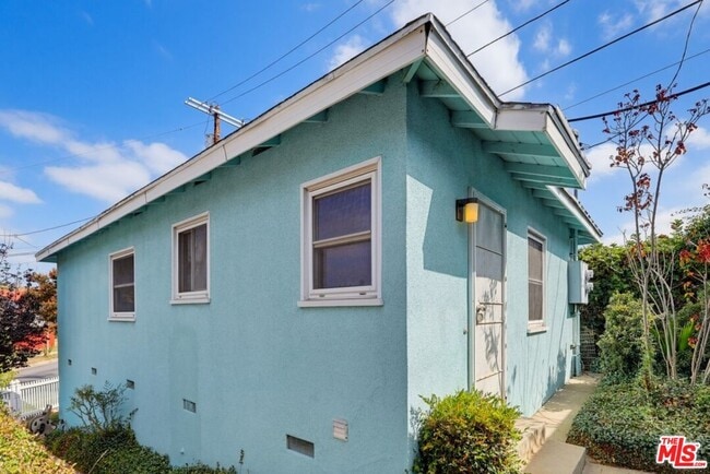 Building Photo - 3210 Edward Ave