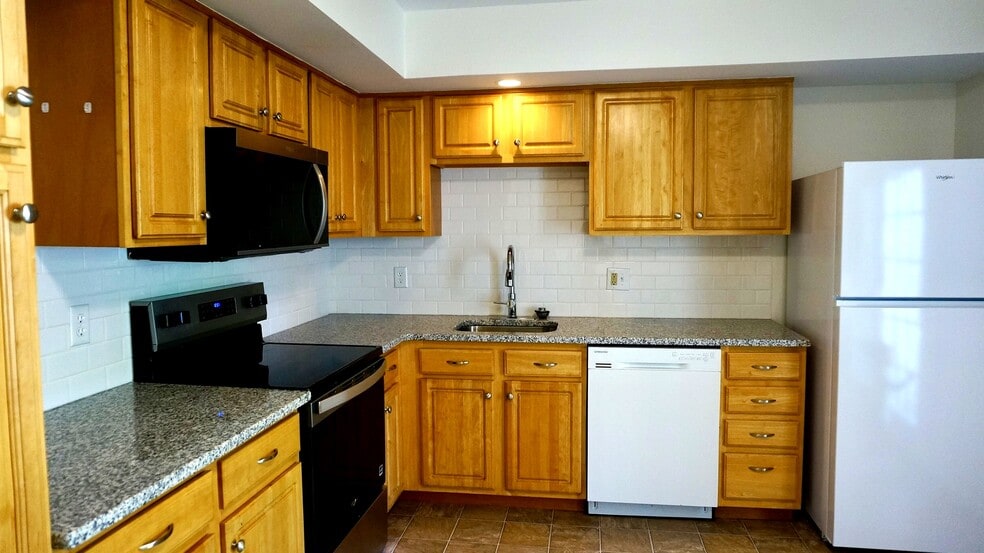 Building Photo - 57 Braithwaite Ln