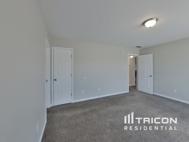 Building Photo - 1421 Locke Bend