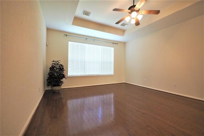 Building Photo - 6110 Barkermist Ln