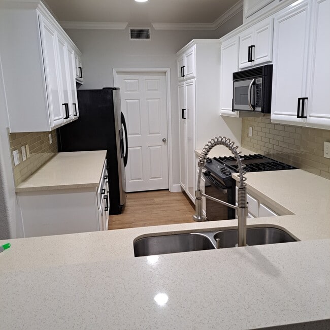 Building Photo - 24353 Allegra Way