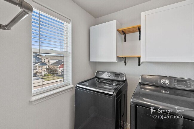 Building Photo - 10898 Rowley Dr