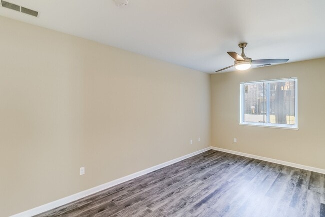 Interior Photo - Southtree Apartments (Southtree LLC)