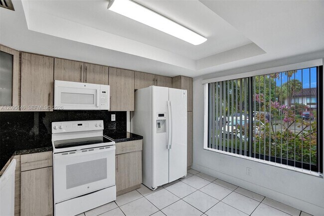 Building Photo - 16500 27th Ave
