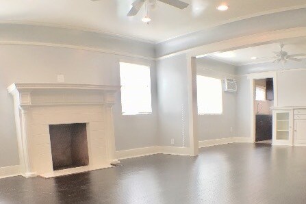 Building Photo - 1329 5th Ave