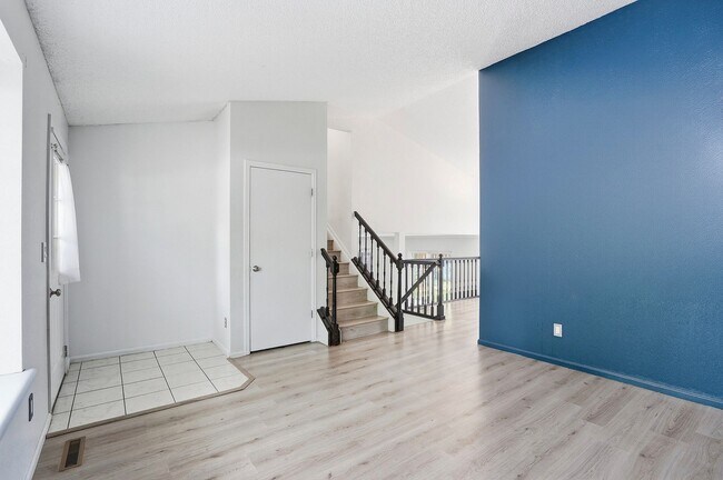 Building Photo - 3304 W 127th Ave