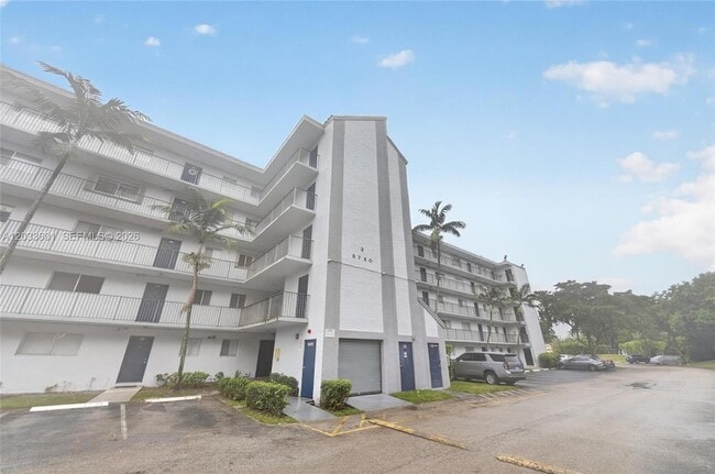 Building Photo - 8750 N Sherman Cir