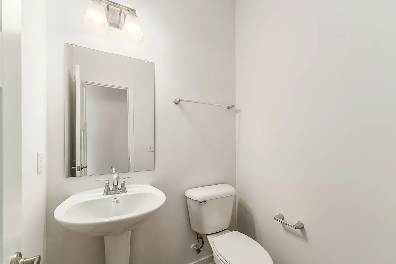 Building Photo - 126 Weeping Willow Dr