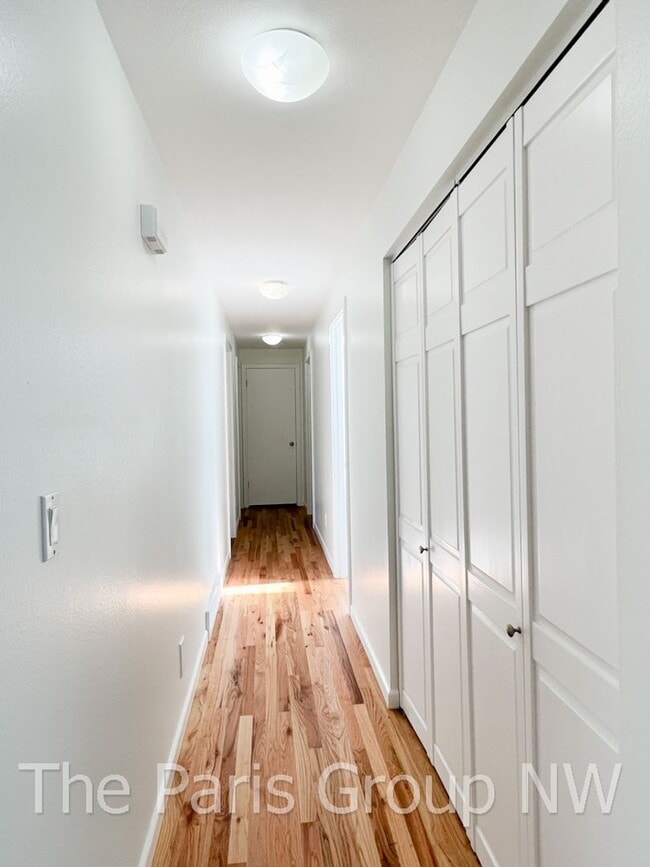 Building Photo - Lg Modern Midcentury on Thornton Creek * A...