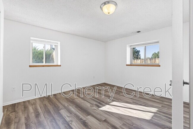 Building Photo - 11883 W Marlowe Pl