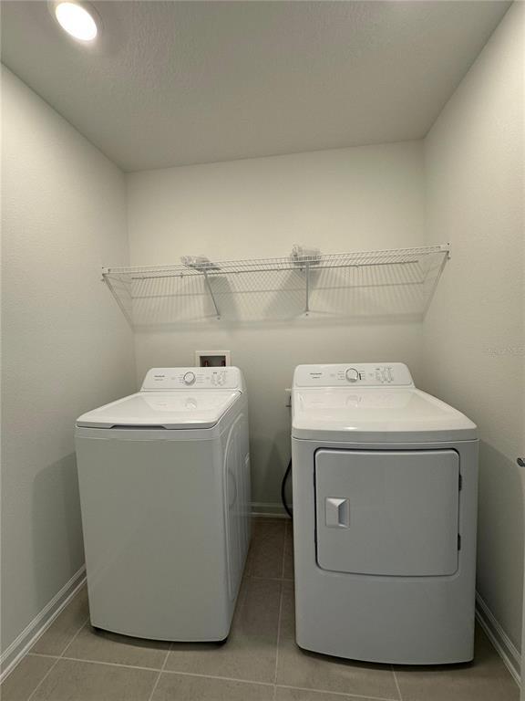 Building Photo - 5675 Portico Pl