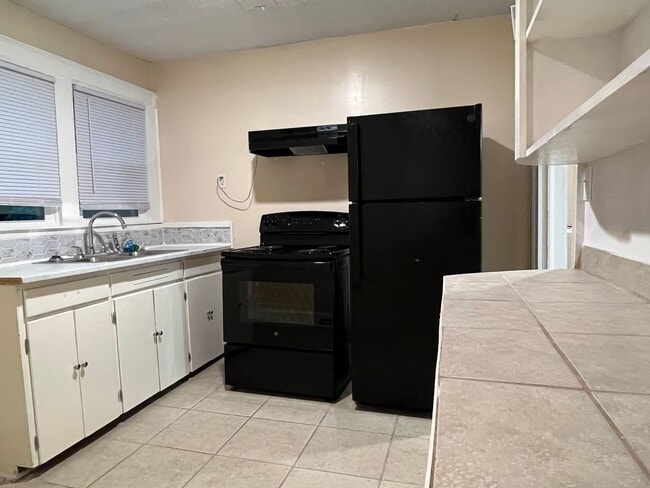 Building Photo - Apartment Home for Rent in Montgomery