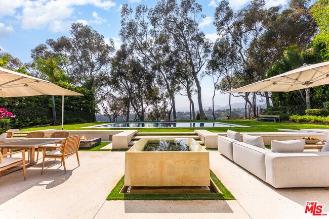 Building Photo - 797 Amalfi Dr