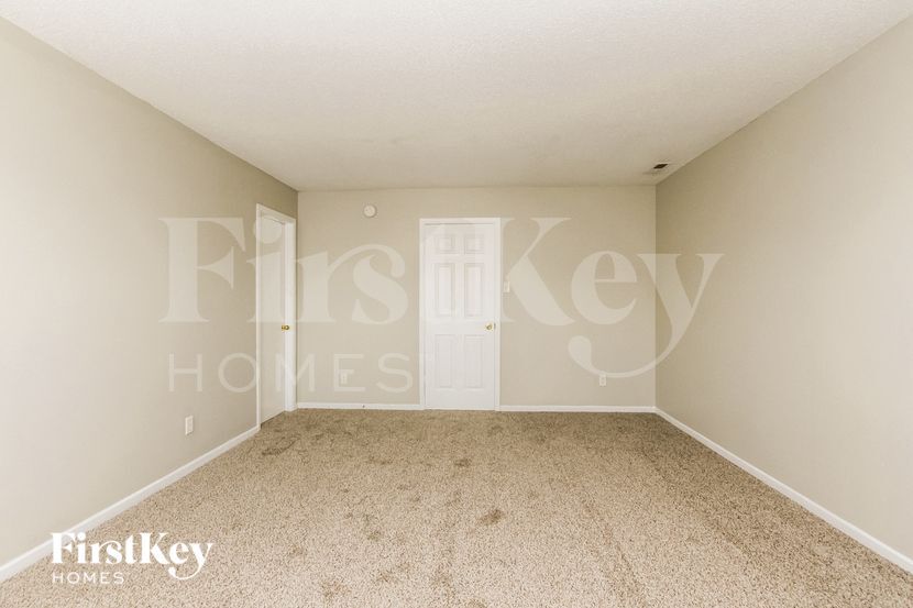 Building Photo - 11428 Cuyahoga Dr