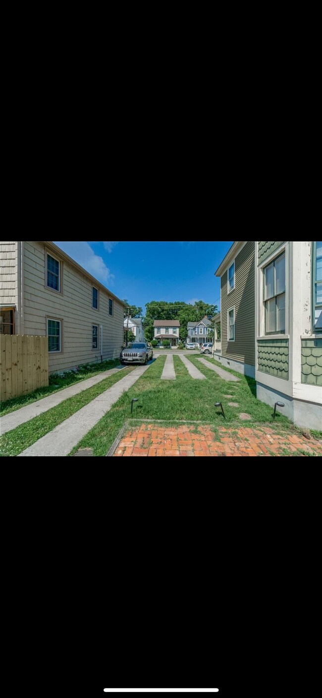 Building Photo - Hampton Multi/BP_prop