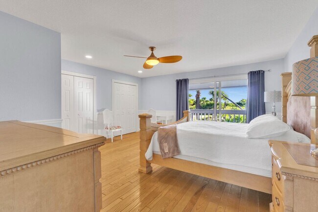 Building Photo - 4949 N Hwy A1A