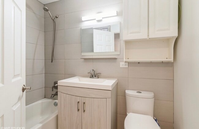 Building Photo - 1525 Sander Ct