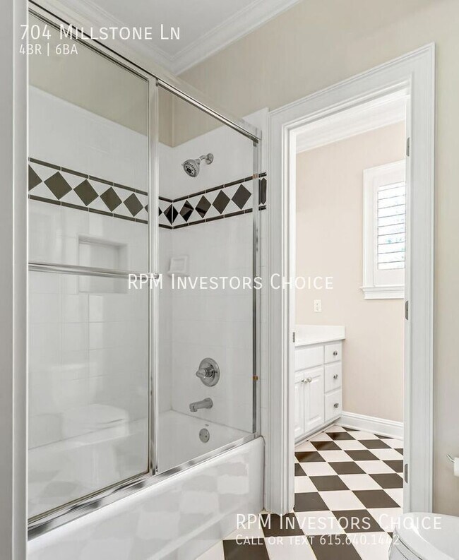 Building Photo - 704 Millstone Ln