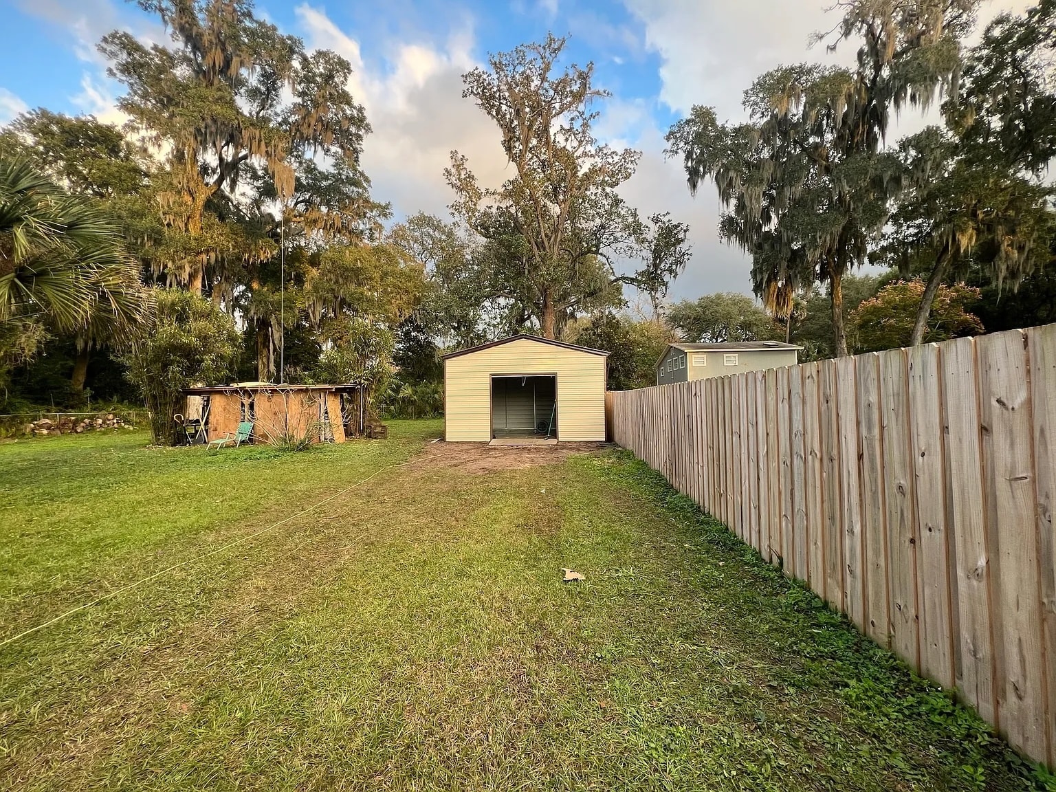 Building Photo - 2133 Doane St