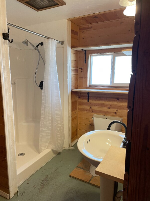 Building Photo - 2130 Rancho Lomas Way