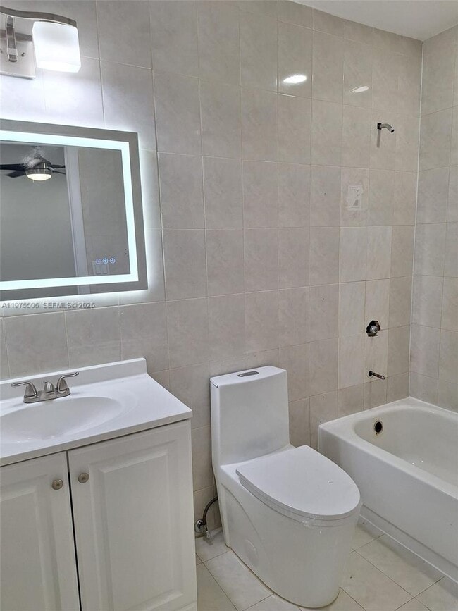 Building Photo - 3512 Estepona Ave