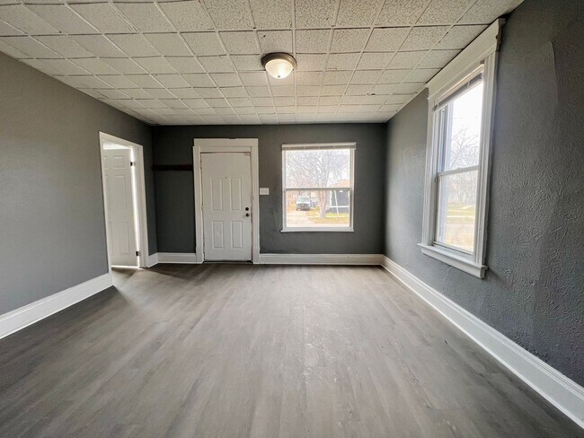 Building Photo - 3010 Warsaw St