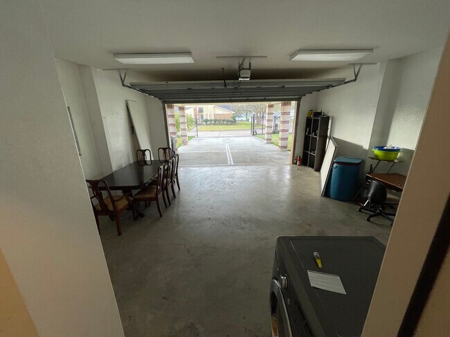 Garage view - 600 River Bend Dr