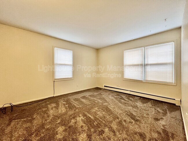 Building Photo - 971 McCarty St NW