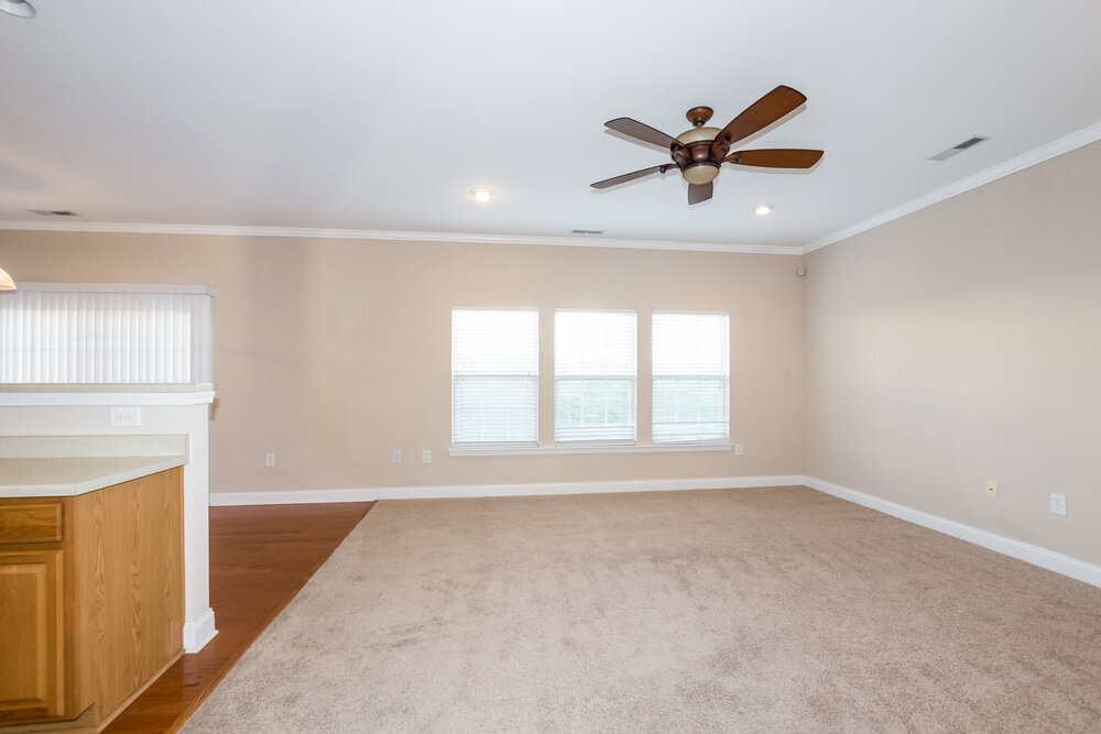 Building Photo - 13633 Coram Pl