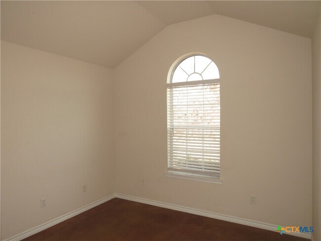 Building Photo - 4201 Cambridge Dr