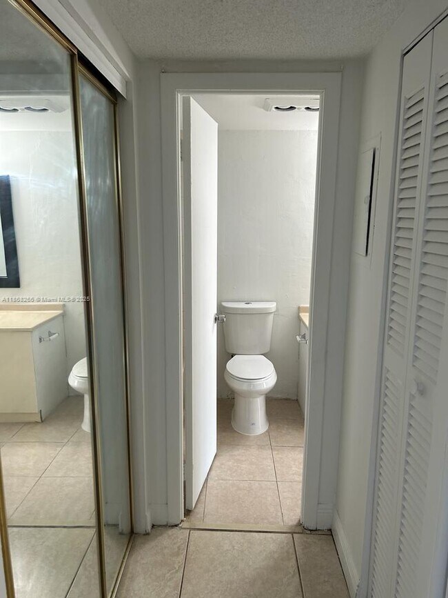 Building Photo - 15600 NW 7th Ave