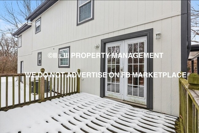 Building Photo - 2900 E Red Bridge Rd