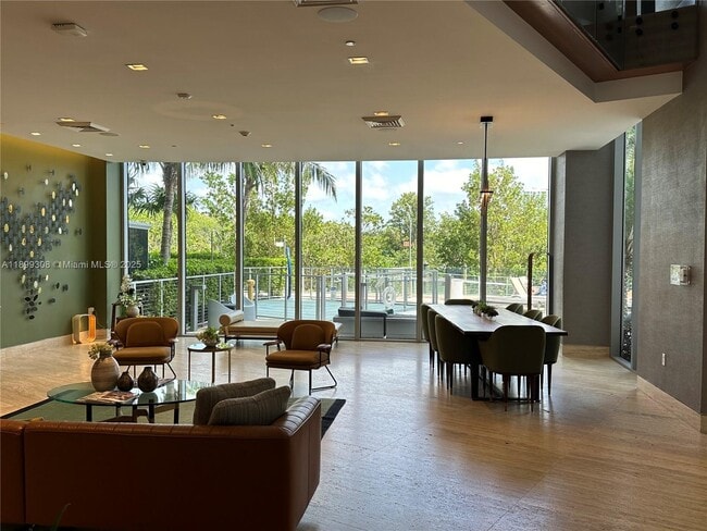 Building Photo - Luxury 2BR + Den Residence with Panoramic ...