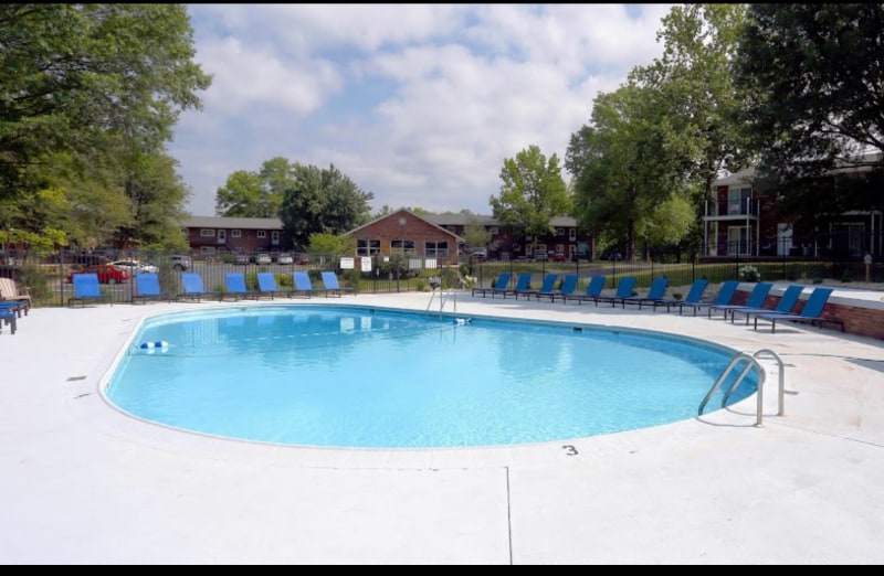 Building Photo - 800 N Smith Rd