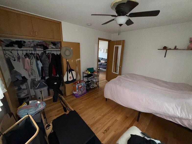 Building Photo - 910 High St