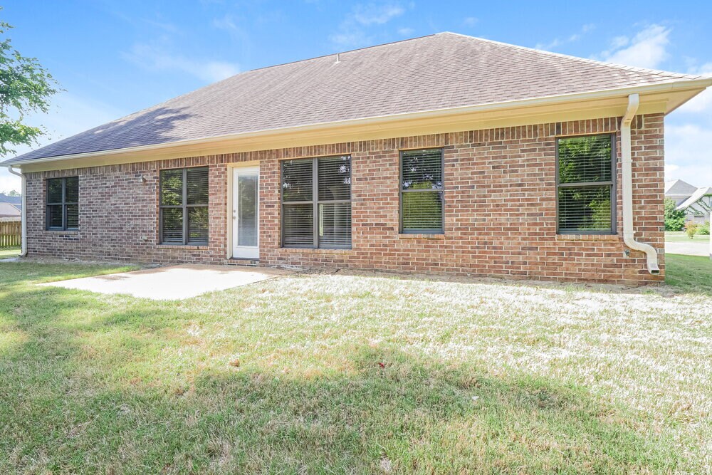 Building Photo - 60 Willow Crest Cove