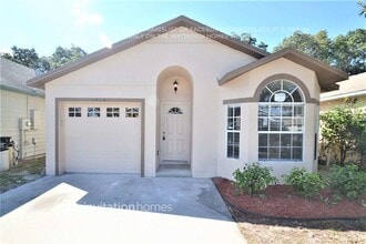 Building Photo - 1716 Chatham Cir