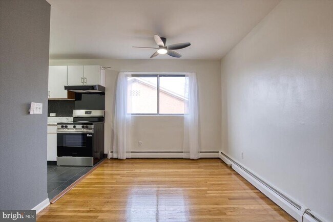 Building Photo - 1016 W Baltimore Pike